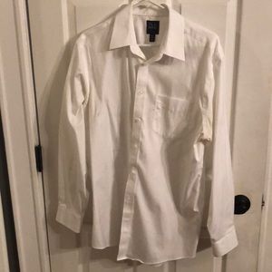 Men’s 17-34 Jos A. Bank Traveller Dress Shirt